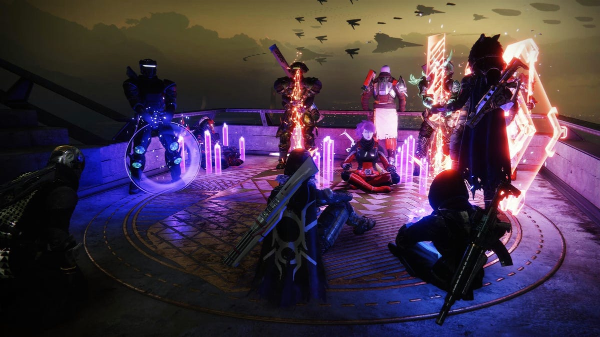 Destiny Players Honor Their Fallen Commander Lance Reddick